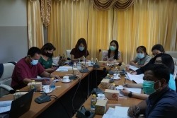 20210809070840.jpg - การประชุมปิดตรวจ ตามแผนการตรวจสอบรอบปีงบประมาณ 2564 | https://facagri.cmru.ac.th/web