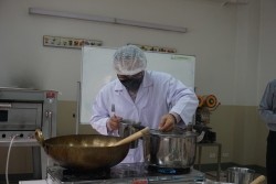 20210927022748.jpg - โครงการหนึ่งตำบลหนึ่งมหาวิทยาลัย กิจกรรมต้นแบบ “สวนเกษตรครูน้อยตามรอยพ่อ” | https://facagri.cmru.ac.th/web