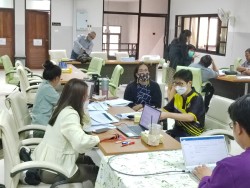 20240228141523.jpg - อบรมเชิงปฏิบัติการ การออกแบบและปรับปรุงหลักสูตรคณะเทคโนโลยีการเกษตร ตามมาตรฐานคุณวุฒิระดับอุดมศึกษา พ.ศ. 2565 | https://facagri.cmru.ac.th/web