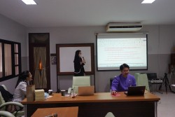 20240228141605.jpg - อบรมเชิงปฏิบัติการ การออกแบบและปรับปรุงหลักสูตรคณะเทคโนโลยีการเกษตร ตามมาตรฐานคุณวุฒิระดับอุดมศึกษา พ.ศ. 2565 | https://facagri.cmru.ac.th/web