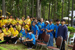 20240710200022.jpg - ร่วมเทิดพระเกียรติ พระบาทสมเด็จพระเจ้าอยู่หัว และการปลูกต้นไม้ถวายเป็นพระราชกุศล | https://facagri.cmru.ac.th/web