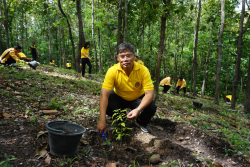 20240710200032.jpg - ร่วมเทิดพระเกียรติ พระบาทสมเด็จพระเจ้าอยู่หัว และการปลูกต้นไม้ถวายเป็นพระราชกุศล | https://facagri.cmru.ac.th/web