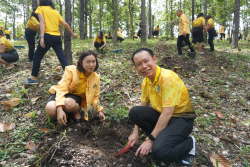 20240710200033.jpg - ร่วมเทิดพระเกียรติ พระบาทสมเด็จพระเจ้าอยู่หัว และการปลูกต้นไม้ถวายเป็นพระราชกุศล | https://facagri.cmru.ac.th/web