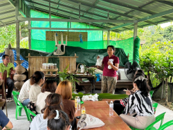 20240908171904.jpg - การศึกษาดูงานและเก็บข้อมูลสำหรับการวิเคราะห์คาร์บอนฟุตพริ้นท์ผลิตภัณฑ์ | https://facagri.cmru.ac.th/web