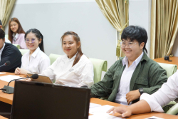 20250305102610(1).jpg - ส่งมอบงานสโมสรนักศึกษา ประจำปีการศึกษา 2568 | https://facagri.cmru.ac.th/web