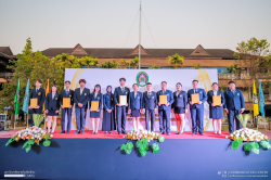 20250306140332(2).jpg - พิธีรับ-ส่งมอบหน้าที่ให้กับผู้นำนักศึกษา และพิธีมอบเกียรติบัตรผู้นำนักศึกษา ประจำปีการศึกษา 2567 และ 2568 | https://facagri.cmru.ac.th/web