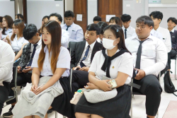 20250430100336.jpg - การสัมมนานักศึกษาก่อนออกฝึกปฎิบัติการวิชาชีพครู ประจำปี 2568 | https://facagri.cmru.ac.th/web