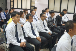 20250430100343.jpg - การสัมมนานักศึกษาก่อนออกฝึกปฎิบัติการวิชาชีพครู ประจำปี 2568 | https://facagri.cmru.ac.th/web