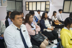 20250430100344.jpg - การสัมมนานักศึกษาก่อนออกฝึกปฎิบัติการวิชาชีพครู ประจำปี 2568 | https://facagri.cmru.ac.th/web