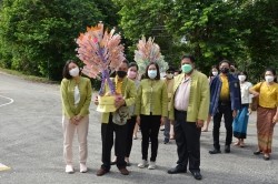 20220711085252.jpg - พิธีทอดผ้าป่ามหากุศล สมทบทุนก่อสร้างองค์พระมหาเจดีย์ | https://facagri.cmru.ac.th/web