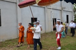 20220711085259.jpg - พิธีทอดผ้าป่ามหากุศล สมทบทุนก่อสร้างองค์พระมหาเจดีย์ | https://facagri.cmru.ac.th/web