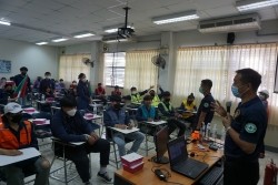 20220811025605.jpg - อบรมความปลอดภัยในห้องปฏิบัติการวิทยาศาสตร์ | https://facagri.cmru.ac.th/web